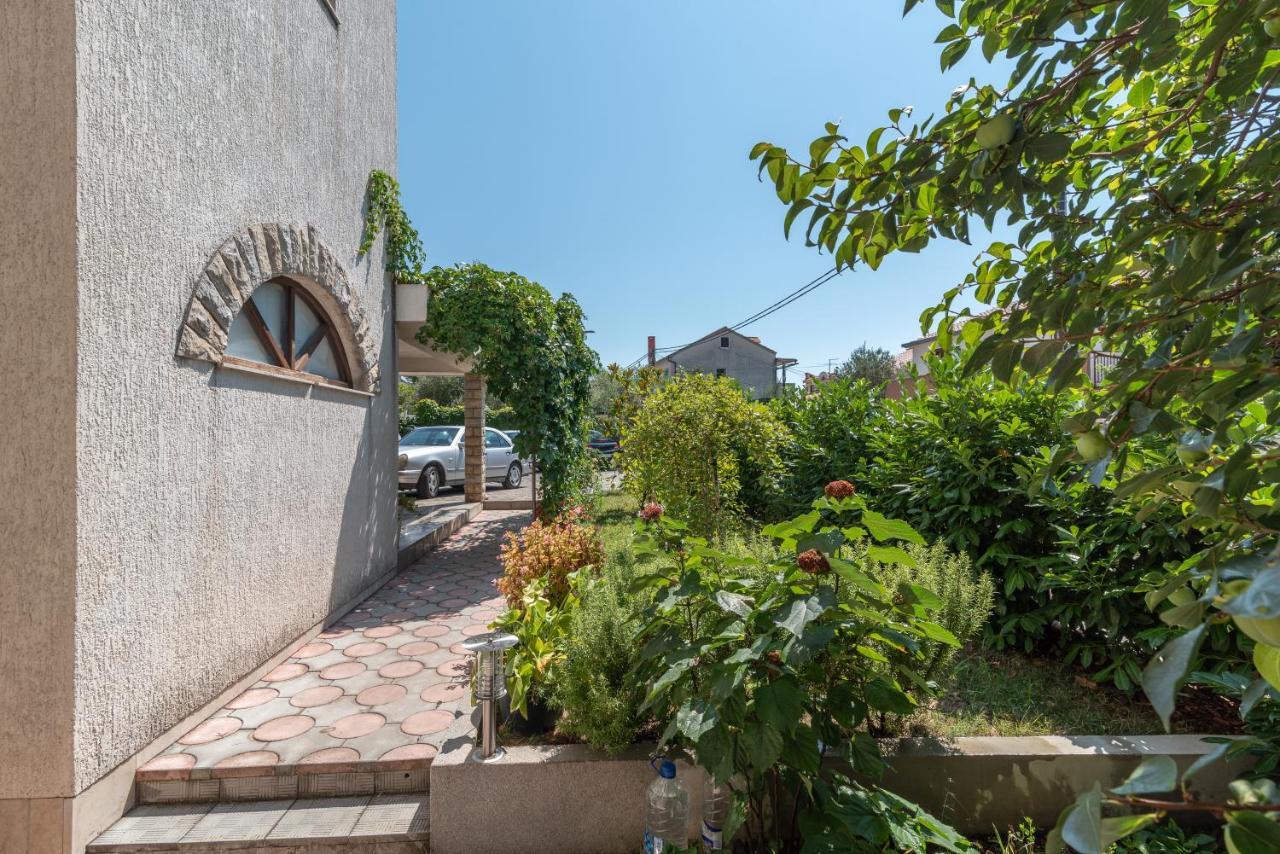 Apartments Vojin Трогир Экстерьер фото